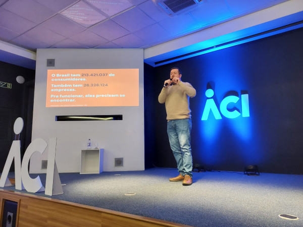 Segmentação de público gera aumento de eficiência às empresas, diz pesquisador
