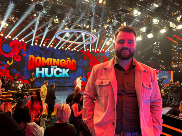 Estação Sapatão ganha visibilidade nacional em ação da Stone com Luciano Huck