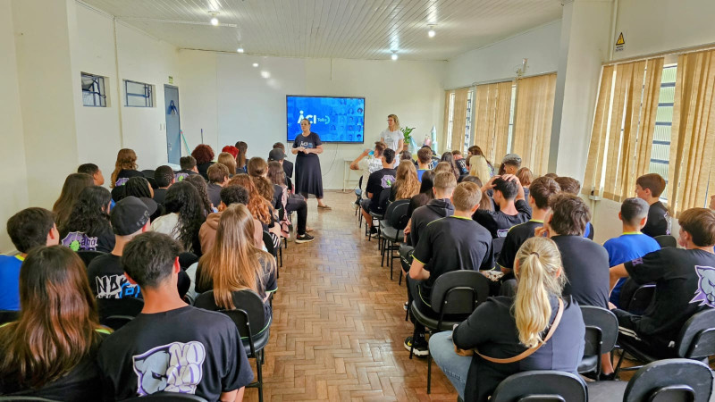 Projeto ACI Talks beneficiou 4 mil alunos da região em 2024